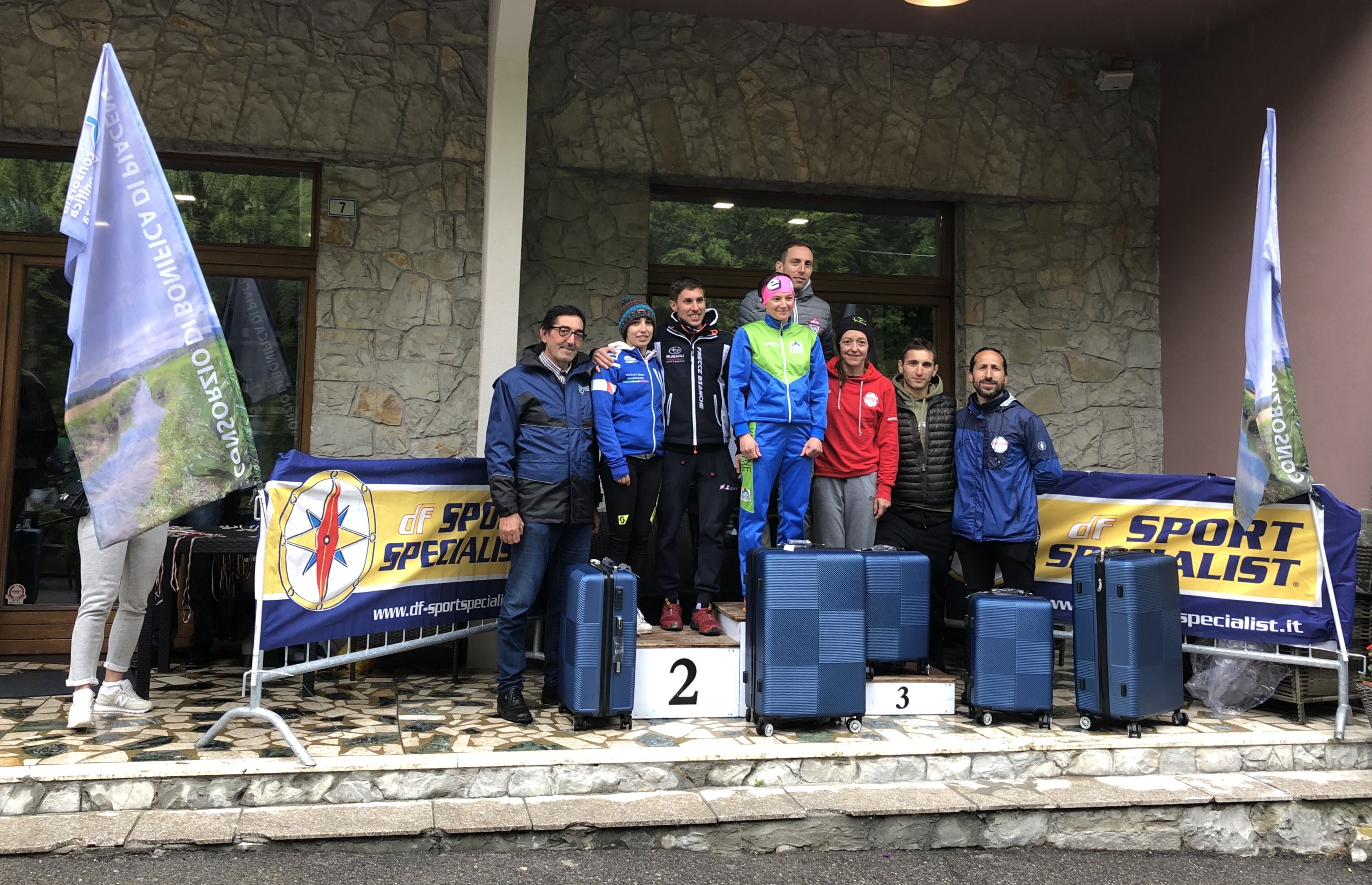 20190512-premiazioni-triathlon_per-il-consorzio-lamministratore-giampiero-cremonesi