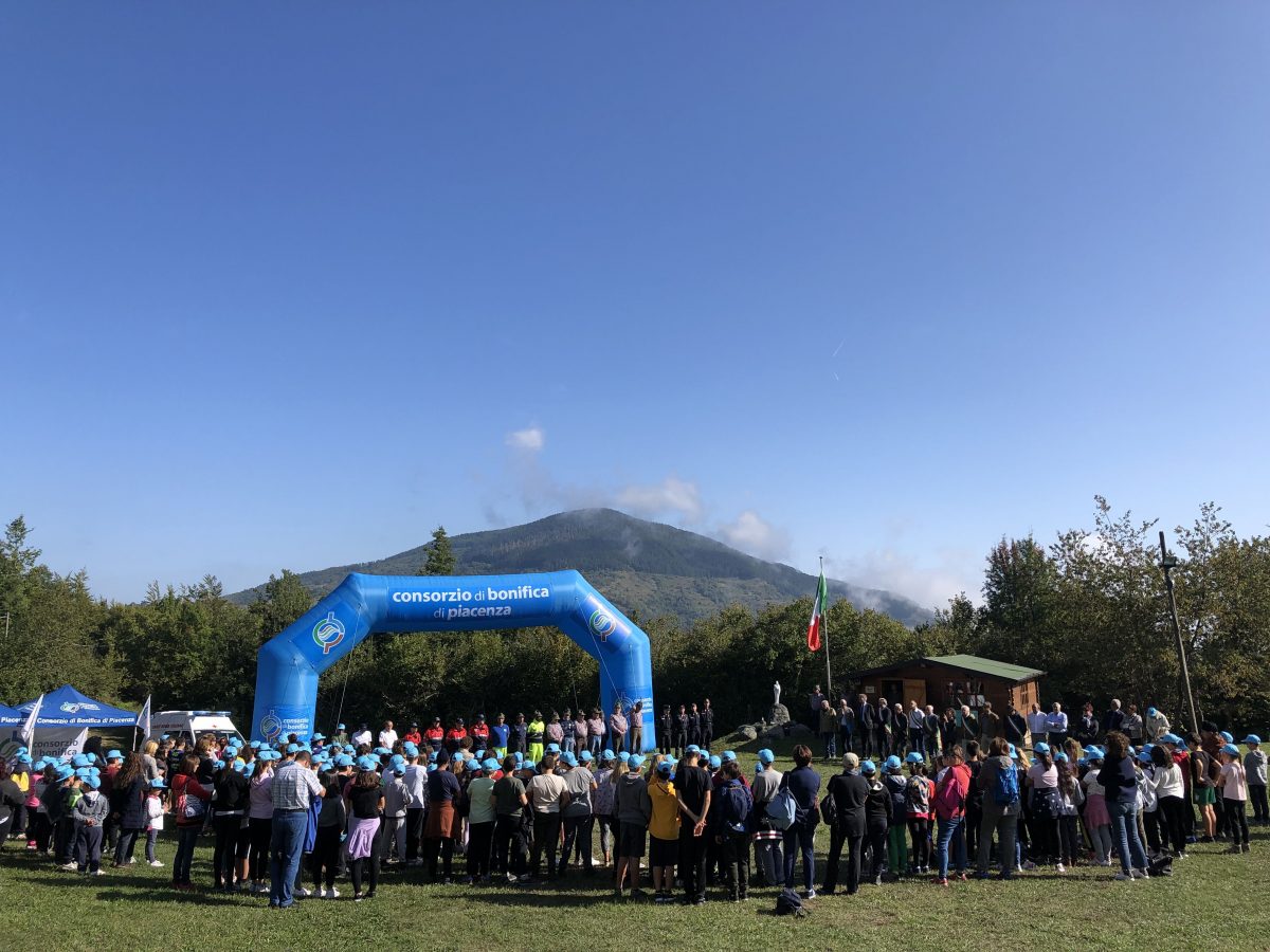 350 studenti alla festa dell’albero di Ceci. Con la nona edizione della festa dell’albero e della natura si inaugurail nuovo  l’anno scolastico.