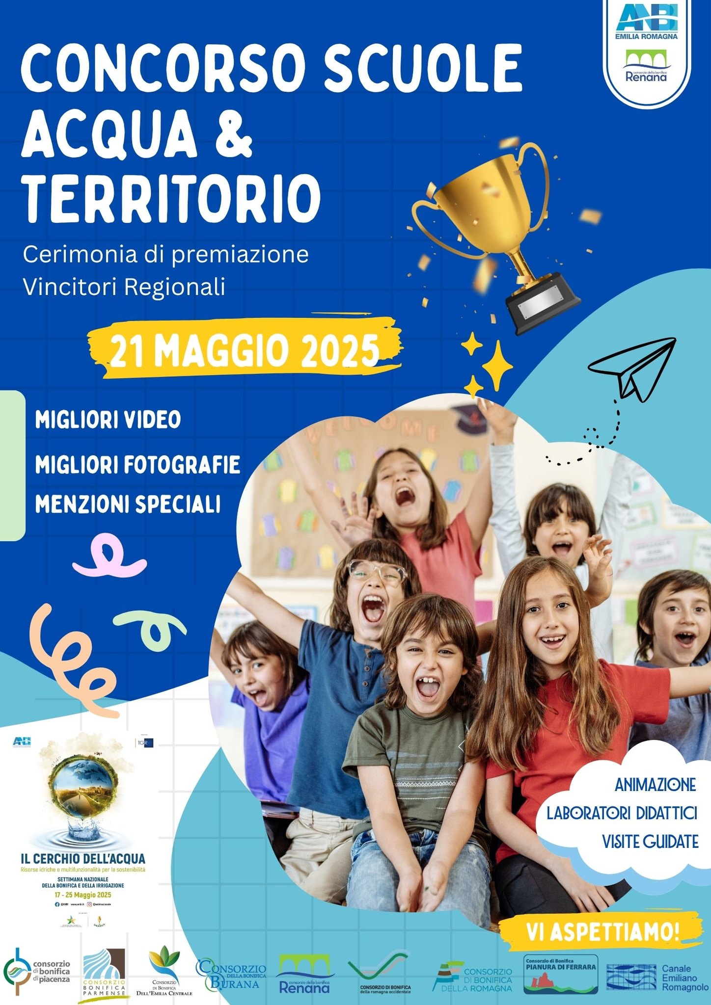 🎓💧 Premiazione del concorso scuole “Acqua e Territorio”
📅 21 maggio 2025
📍 Impianto idrovoro storico di Bagnetto, Castello d’Argile (BO) del Consorzio della Bonifica Renana
Un luogo simbolo della storia e della gestione dell’acqua ospita i giovani protagonisti di un progetto educativo che unisce scuola, ambiente e territorio. 🌿
Il 21 maggio celebriamo la creatività e l’impegno degli studenti che hanno partecipato al concorso “Acqua e Territorio”, promosso per avvicinare le nuove generazioni al tema della sostenibilità idrica e alla conoscenza del lavoro dei Consorzi di bonifica.
🎉 Un’occasione speciale in un luogo straordinario: l’impianto idrovoro di Bagnetto, testimonianza storica e tecnica del rapporto tra uomo e acqua.
📸 Seguiteci per scoprire i progetti vincitori e rivivere i momenti della giornata!
#AcquaETerritorio #ConcorsoScuole #BonificaRenana #EducazioneAmbientale #TutelaDelTerritorio #GiovaniProtagonisti #Bagnetto #CastellodArgile #PremiazioneScuole
