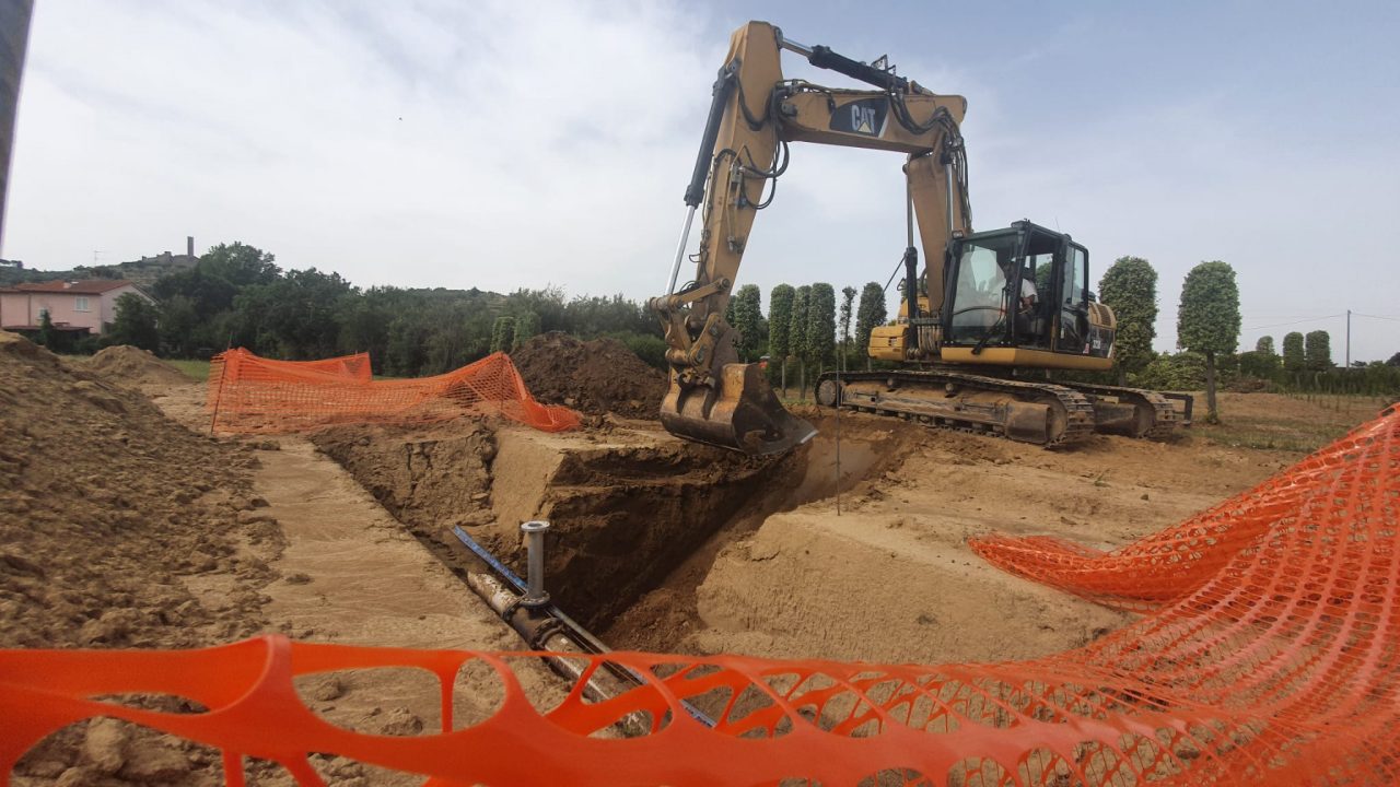 SICCITA’: RESILIENZA E NUOVE OPERE IN ATTESA DELLE DECISIONI DEL GOVERNO LE RUSPE DEI CONSORZI DI BONIFICA IN AZIONE PER PORTARE ACQUA ALL’AGRICOLTURA