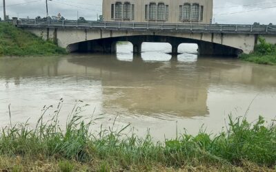 AGGIORNAMENTO Situazione sotto controllo nella rete dei canali del Burana. Si continua con le manovre di scolo per gravità e tramite sollevamento meccanico