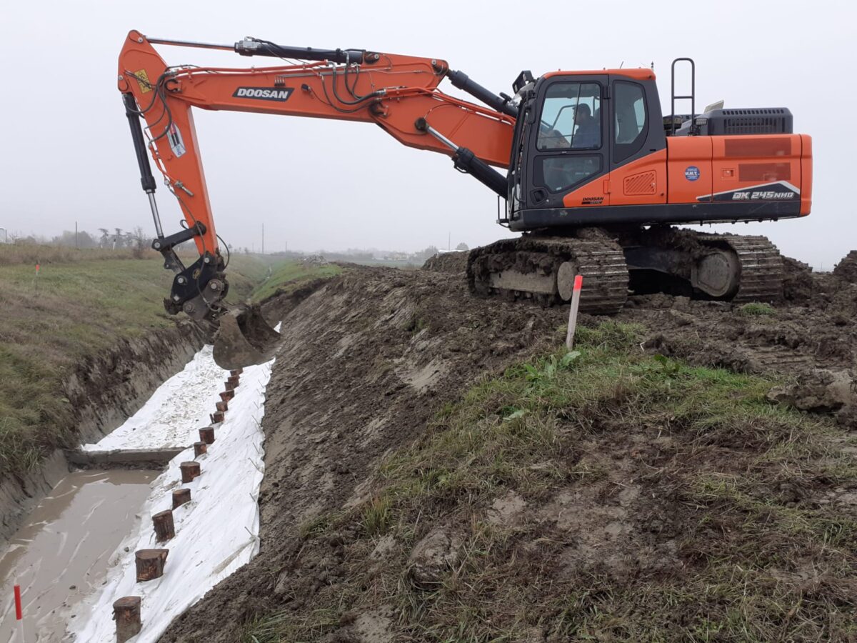 Consorzio di bonifica della Romagna Occidentale: approvato il bilancio di previsione di oltre 116 milioni di euro. Tra i lavori necessari al pieno ripristino ed efficienza dei canali danneggiati dall’alluvione e i bandi del PNRR e di altri finanziamenti per nuove opere, si sta occupando di 57 interventi per un valore complessivo di € 213.000.000