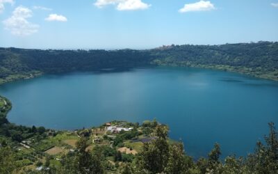 I LAGHI ROMANI SONO MALATI ED IL VIRUS SI CHIAMA UOMO