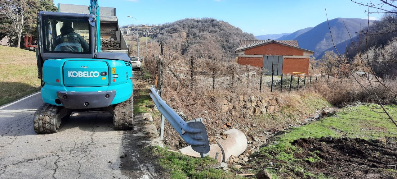 VENTASSO, EMILIA CENTRALE A LAVORO PER LA MANUTENZIONE DELLE STRADE PUBBLICHE