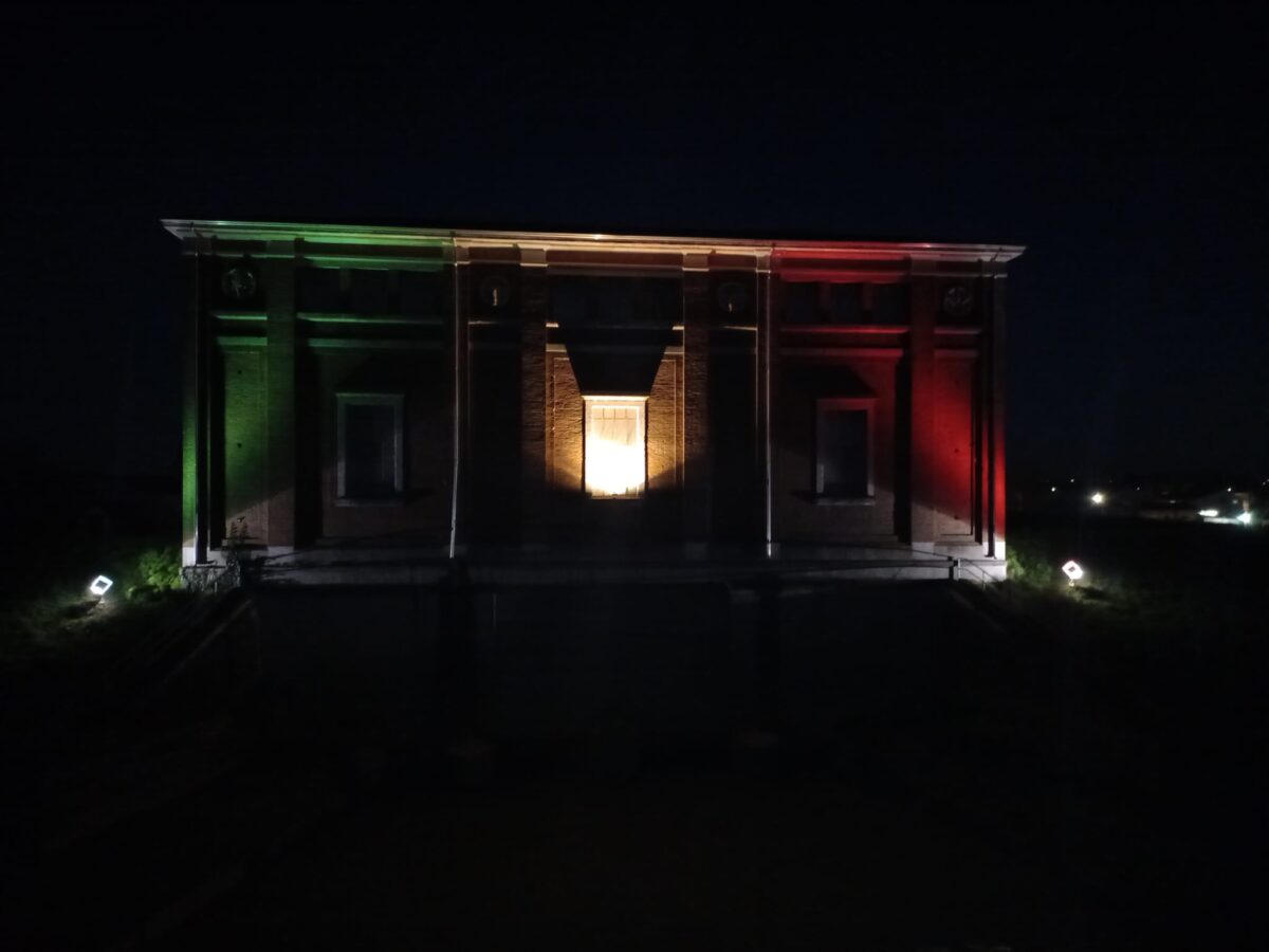 “BAGLIORI NELLA NOTTE”: L’IMPIANTO DI BORETTO TRICOLORE NELLA NOTTE DELLE IDROVORE