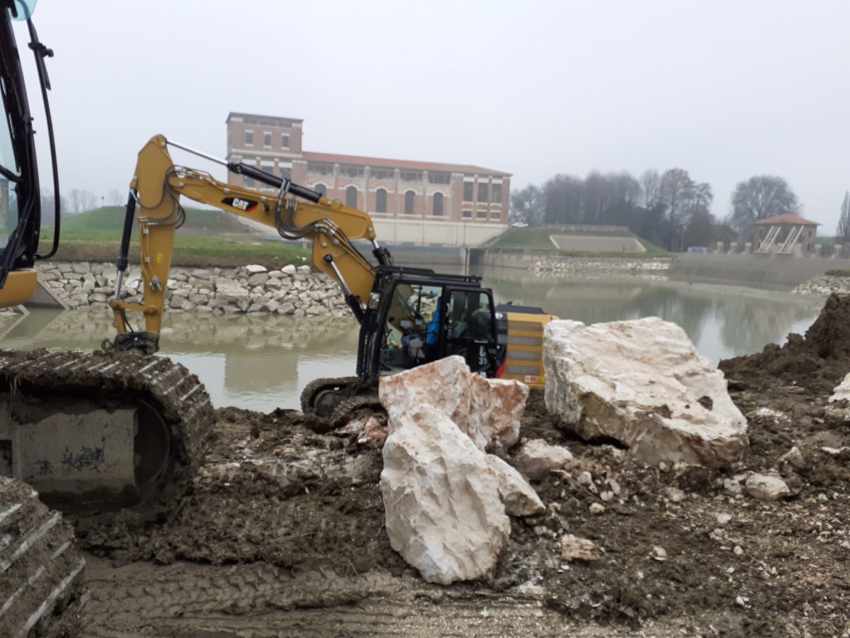 EMILIA CENTRALE, PIÙ SICUREZZA IN DUE MOSSE PER IL NODO IDRAULICO DI MONDINE