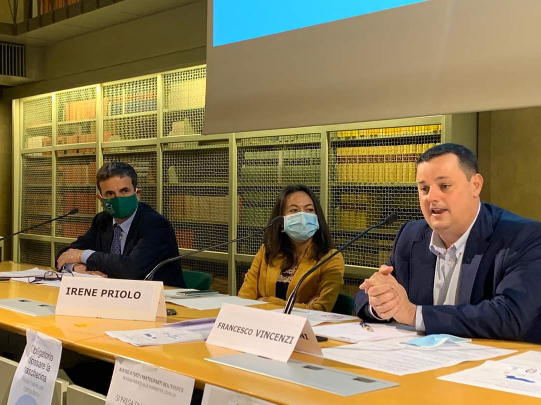 FRANCESCO VINCENZI: “C’E’ IL GRANDE RISCHIO DI NON RIUSCIRE AD UTILIZZARE LA STRAORDINARIA OPPORTUNITA’ DEL RECOVERY FUND  PER L’INCAPACITA’ DI RISPETTARNE I TEMPI DI SPESA. INVECE DI STERILI DISCUSSIONI SU MEGA OPERE IRREALIZZABILI SERVONO PIANI CONCRETI PER SISTEMARE IL TERRITORIO”