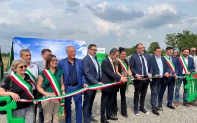 L’AREA METROPOLITANA DI MILANO È ORA PIU’ SICURA DALLE ALLUVIONI  GRAZIE ALLA VASCA DI LAMINAZIONE SULLA TROBBIA  ALL’INAUGURAZIONE PRESENTI FONTANA E VINCENZI