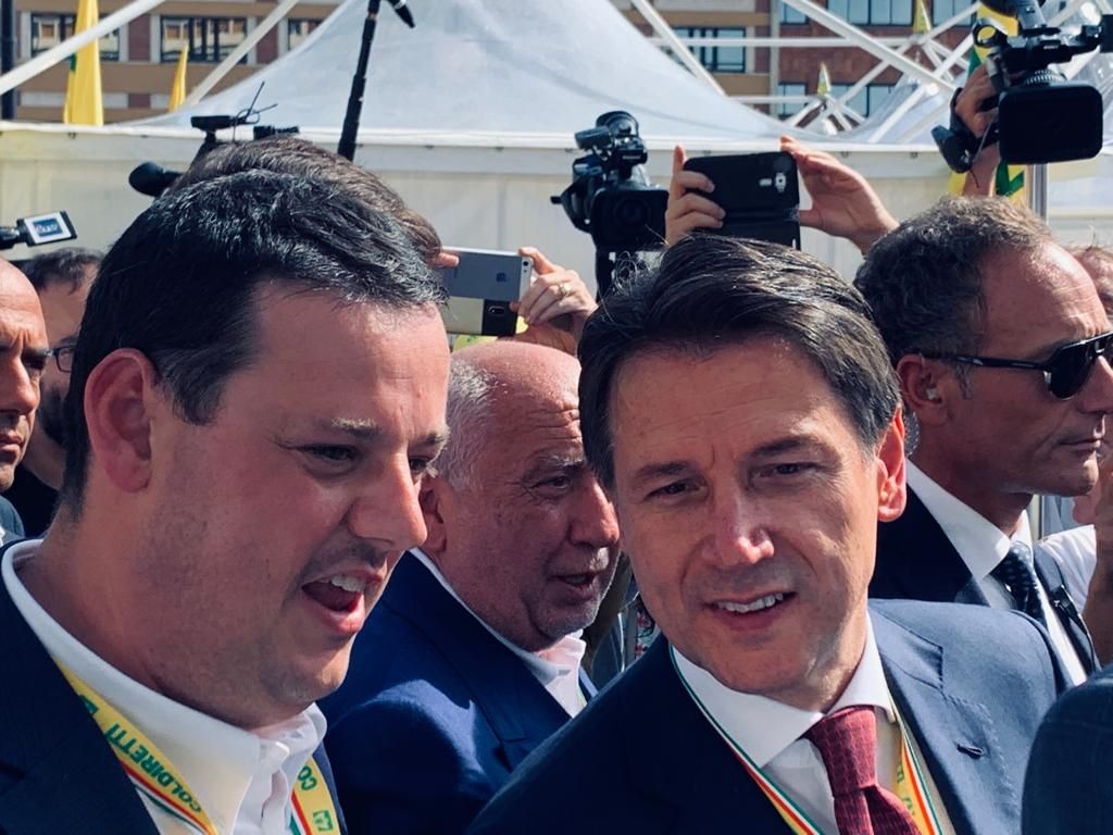 RIPARTE DA BOLOGNA, LA SFIDA ANBI: ATTRAVERSO LE INFRASTRUTTURE IDRICHE CONTRIBUIRE A RIDURRE IL DIVARIO FRA NORD E SUD DEL PAESE. IL PRESIDENTE ANBI, VINCENZI, HA INCONTRATO IL PREMIER, CONTE ABBIAMO PRONTI OLTRE 600 PROGETTI PER OLTRE 2 MILIARDI E 11.000 POSTI DI LAVORO NEL MERIDIONE