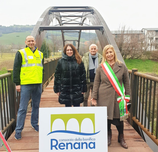   Taglio del nastro per il restauro della passerella ciclo-pedonale a Pianoro