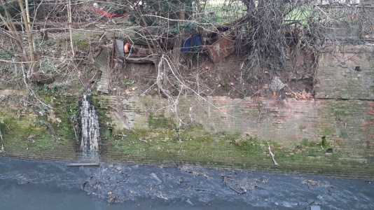 NAVILE: la Renana rimuove 20 camion di rifiuti ingombranti dal principale canale bolognese